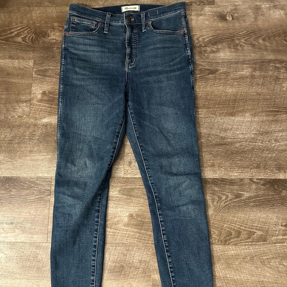 Madewell High-Rise Skinny Jeans in Dark Blue Wash